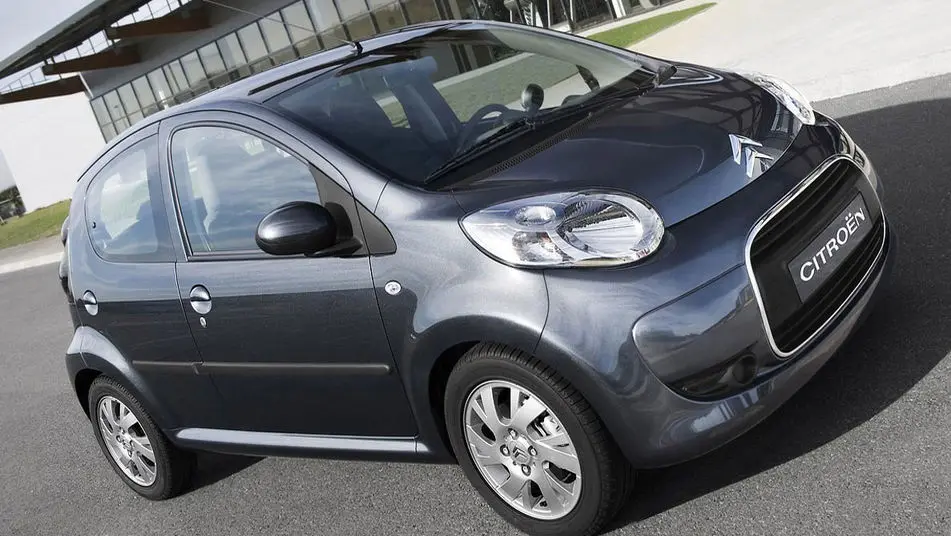 Citro&euml;n C1: 7.380 euros.