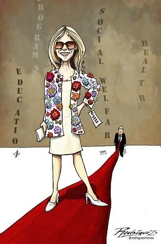 Melania y Dolce and Gabbana  / Antonio Rodr&iacute;guez Garc&iacute;a_opt