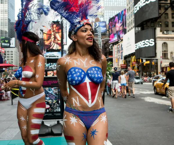 Las mujeres desnudas de Times Square. RR SS (9)