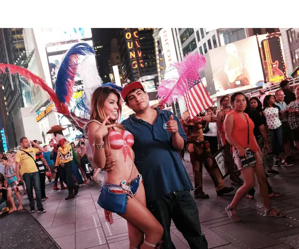 Las mujeres desnudas de Times Square. RR SS (13)