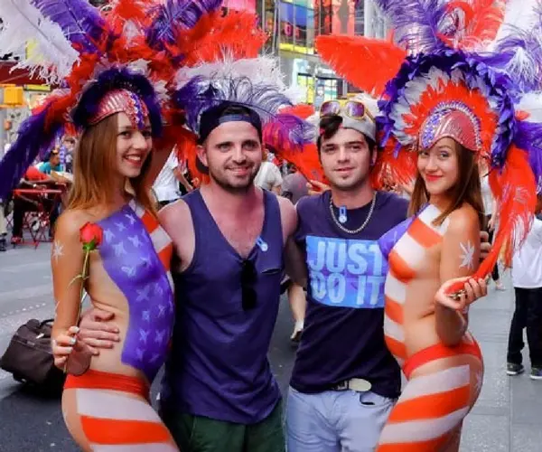 Las mujeres desnudas de Times Square. RR SS (16)