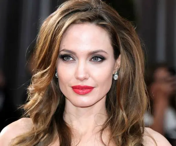 Angelina Jolie, actriz. RR SS.