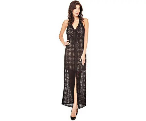 Vestido largo de encaje en negro por 129.90 euros. Guess.