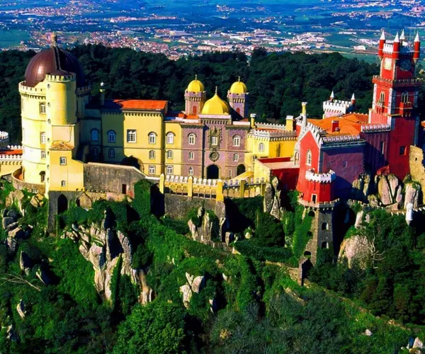 Palacio da Pena, en S&atilde;o Pedro de Penaferrim. Pinterest.
