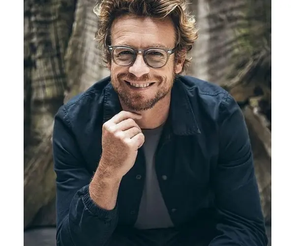 Simon Baker, el actor ya ha cumplido 49 a&ntilde;os. Instagram.