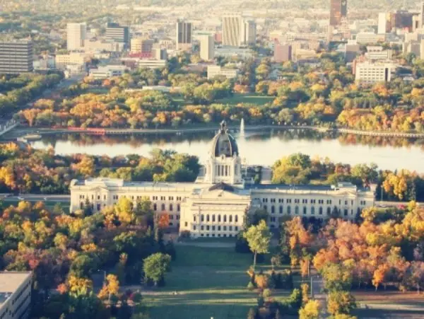 1. Regina, Canad&aacute;. Ser Turista.
