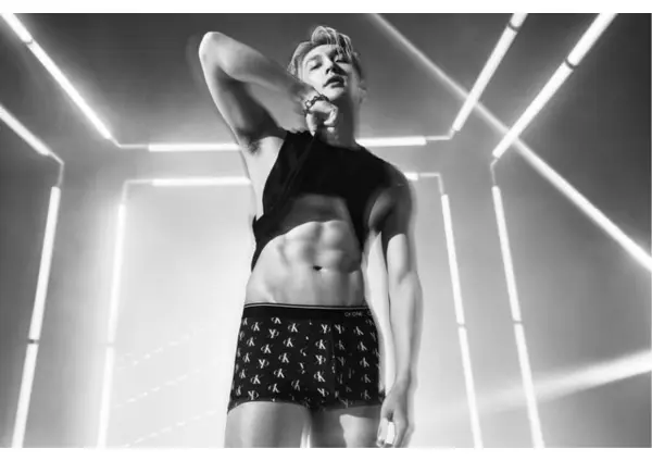 DEAL WITH IT, campa&ntilde;a de Calvin Klein. Calvin Klein (2)