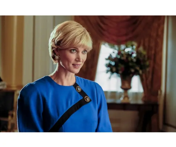 Bonnie Soper. En 2018, revivi&oacute; a Lady Di en la pel&iacute;cula Harry and Meghan A royal romance. RR SS.
