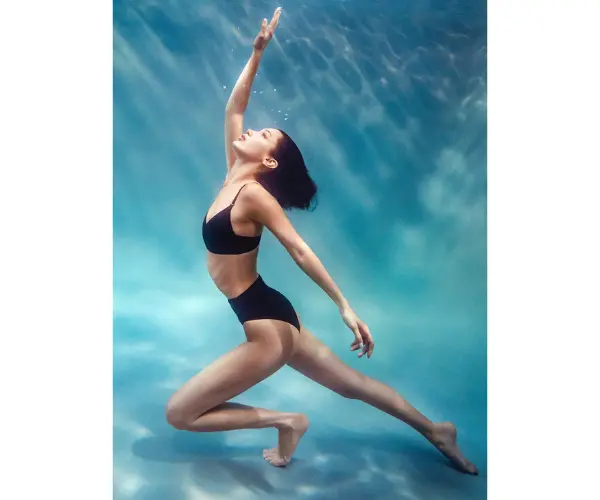 Bella Hadid, modelo. Calvin Klein. (5)