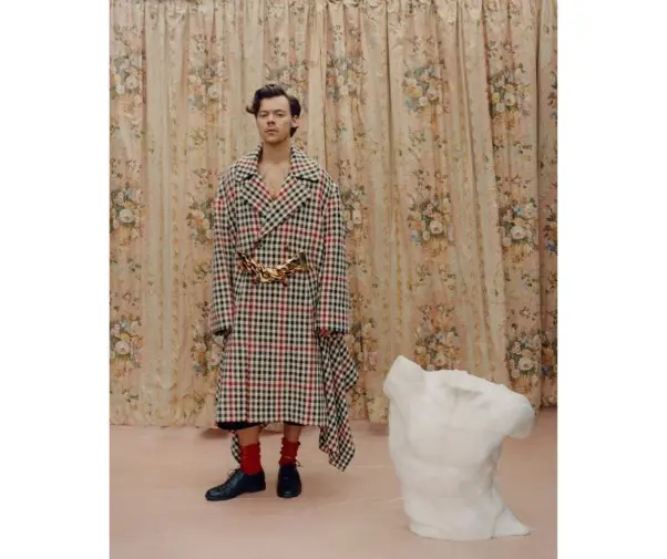 Harry Styles, cantante, para Vogue. Instagram @voguemagazine (9)