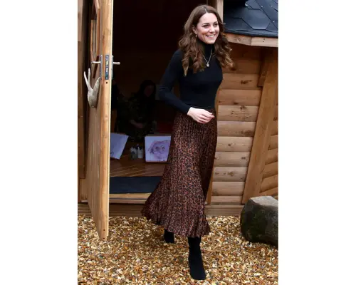 Falda plisada. Kate Middleton. RR SS.