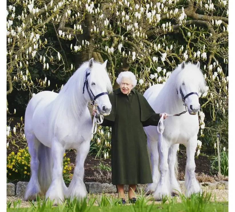 Isabel II celebra sus 70 a&ntilde;os en el trono como la monarca m&aacute;s longeva del Reino Unido. @theroyalfamily (11)