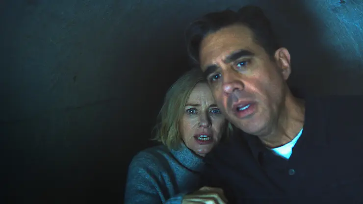 Bobby Cannavale y Naomi Watts interpretan a Derek y Mar&iacute;a Broaddus. / Netflix