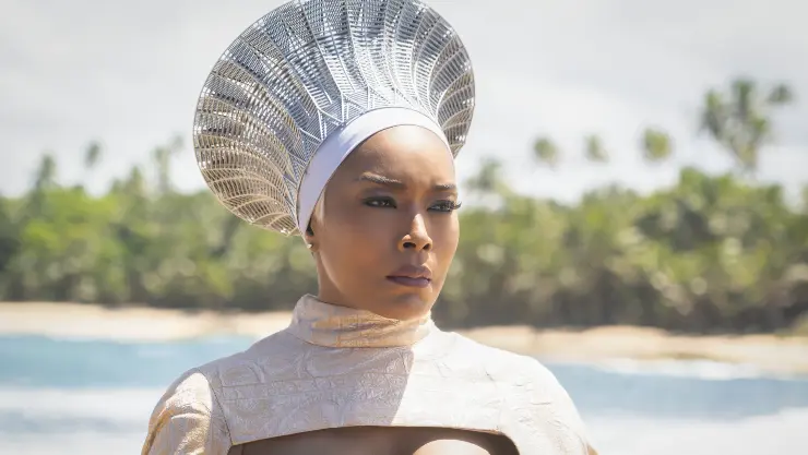 Angela Bassett como la Reina Ramonda. / RRSS