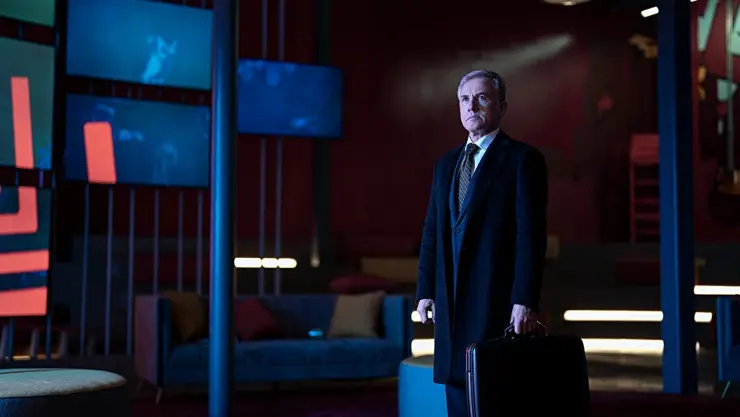 The Consultant tiene 71% de aceptaci&oacute;n en Rotten Tomatoes. / Prime Video