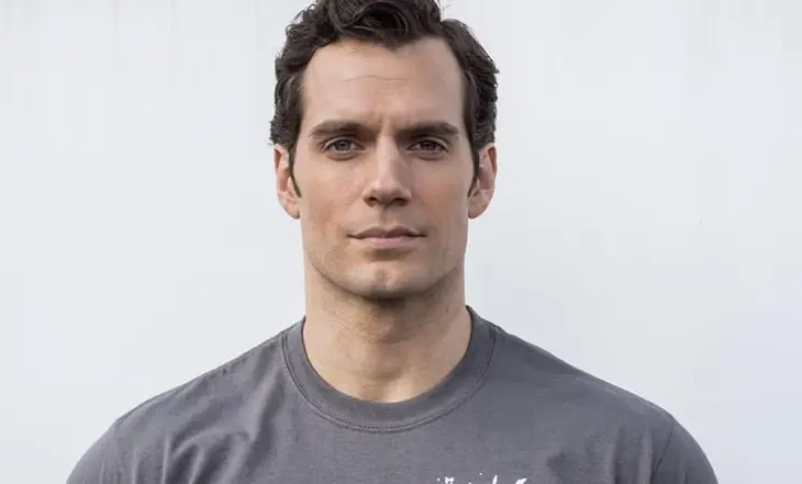 Las escenas m&aacute;s candentes de Henry Cavill