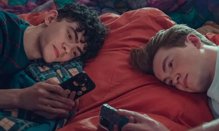 Joe Locke y Kit Connor en Heartstopper 2. / Netflix