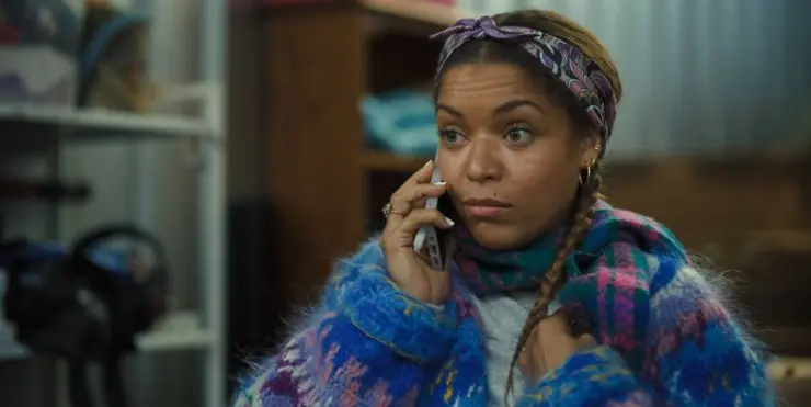 Antonia Thomas como Lisa en Noches en vela. / Apple TV