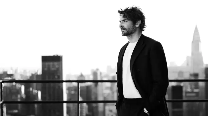 Bradley Cooper embajador de Louis Vuitton. / LV