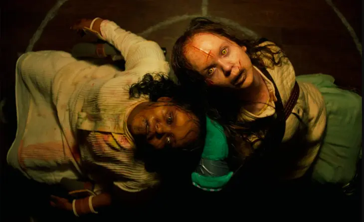 Lidya Jewett y Olivia O'Neill en El exorcista: creyentes. / Universal