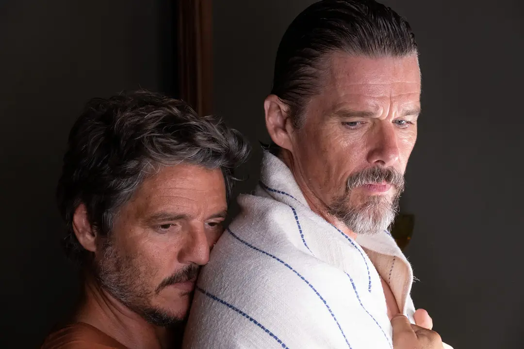 Ethan Hawke y Pedro Pascal en Extra&ntilde;a forma de vida./ Movistar Plus