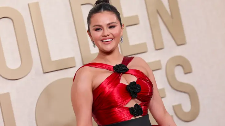 Selena Gomez en la 81a edici&oacute;n de los Globos de Oro. / IMDb