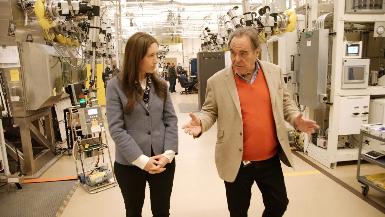 Oliver Stone en Nuclear Now./ Movistar Plus+