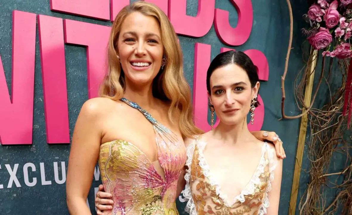 Jenny Slate y Blake Lively. / RRSS