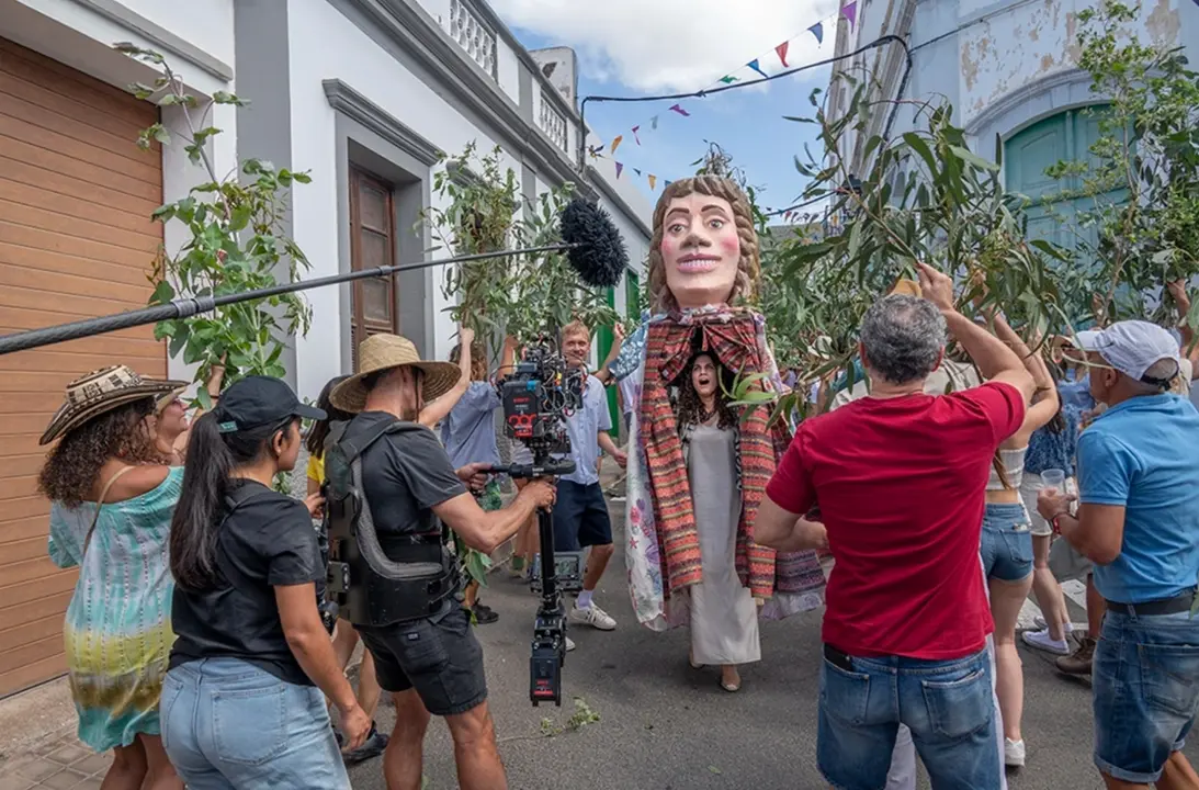 A una isla de ti, pel&iacute;cula. / RR SS