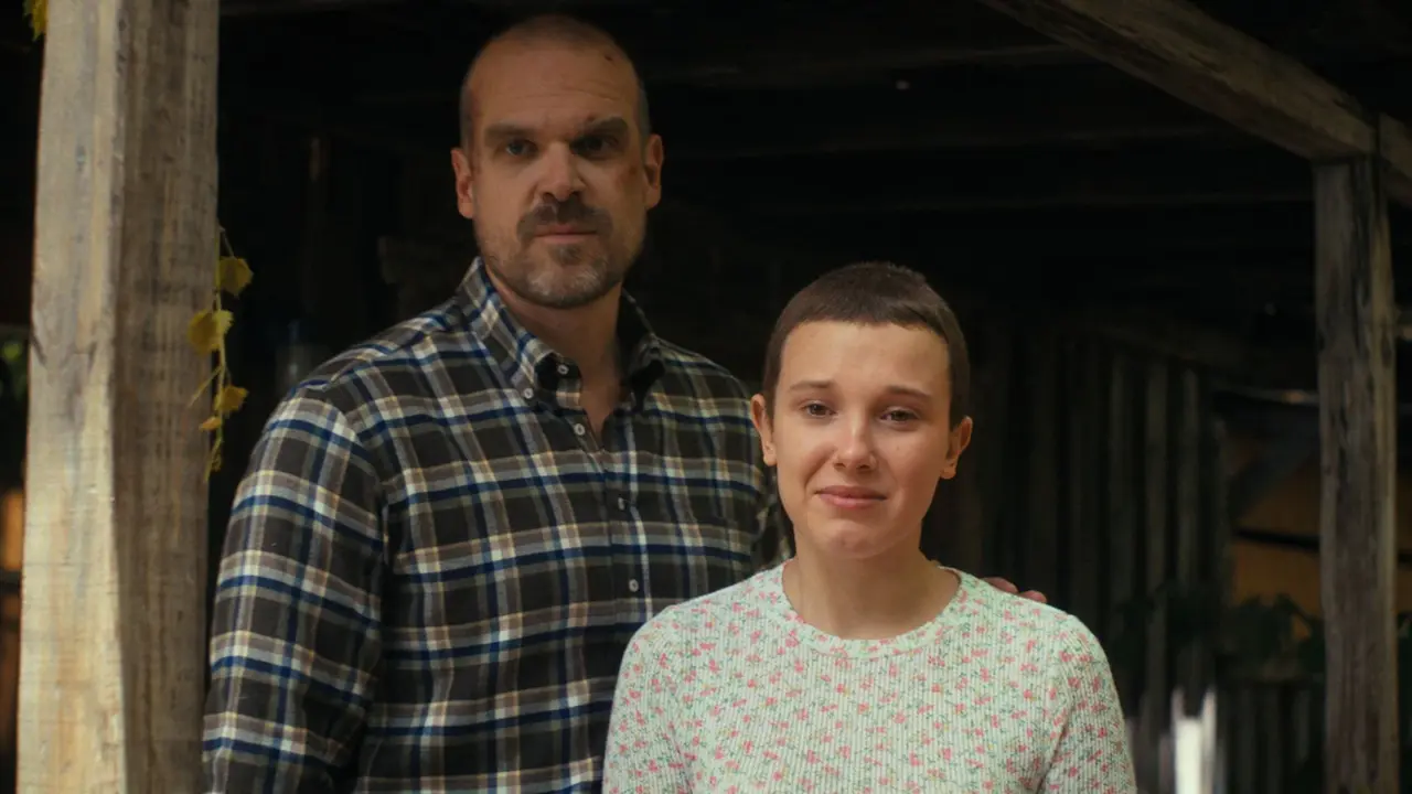 David Harbour y Millie Bobby Brown. / RRSS