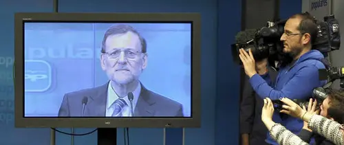 Mariano Rajoy v&iacute;a plasma.