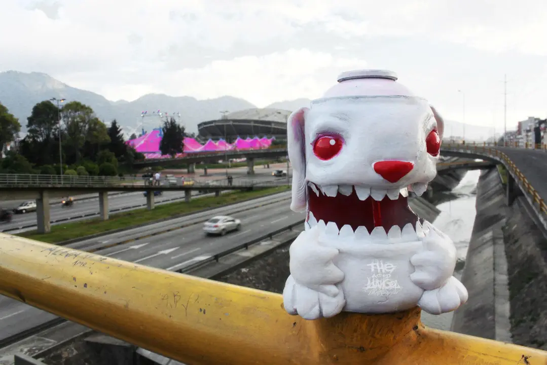 Accesos al Coliseo cubierto El Camp&iacute;n. en Bogot&aacute; (Colombia)