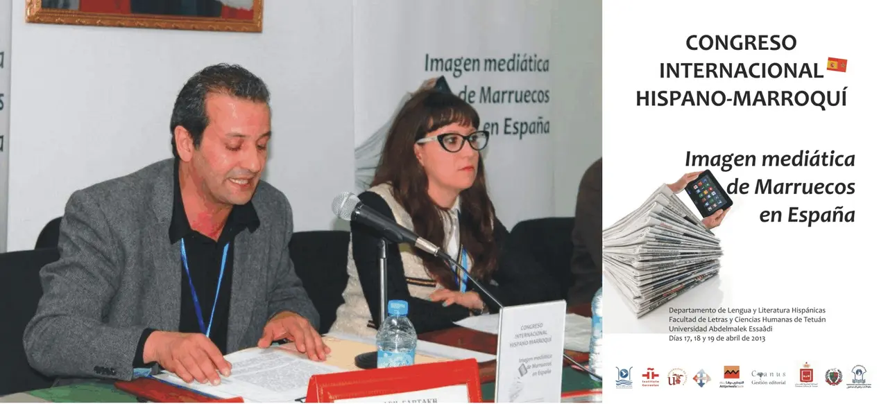 Adel Fartakh, junto a la moderadora, Nisrin Ibn Larbi.
