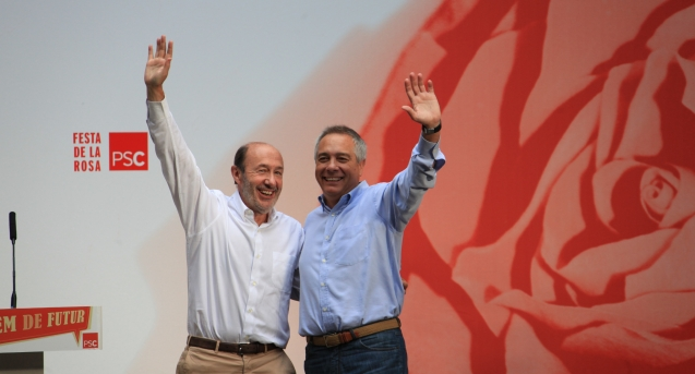 Alfredo P&eacute;rez Rubalcaba (PSOE) y Pere Navarro (PSC), en Barcelona.