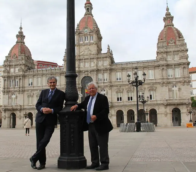 Jos&eacute; Luis G&oacute;mez y Fernando J&aacute;uregui, en A Coru&ntilde;a, donde cerraron el acuerdo. / Lourdes Carmona Hinojosa 