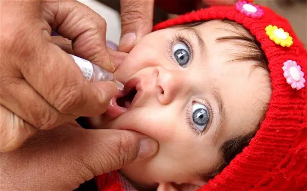 Tratamiento de la polio. / RRSS.