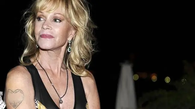 Melanie Griffith sin su famoso tatuaje.

