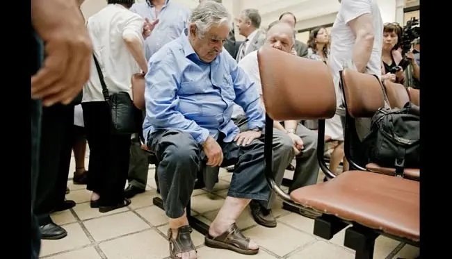 Mujica.