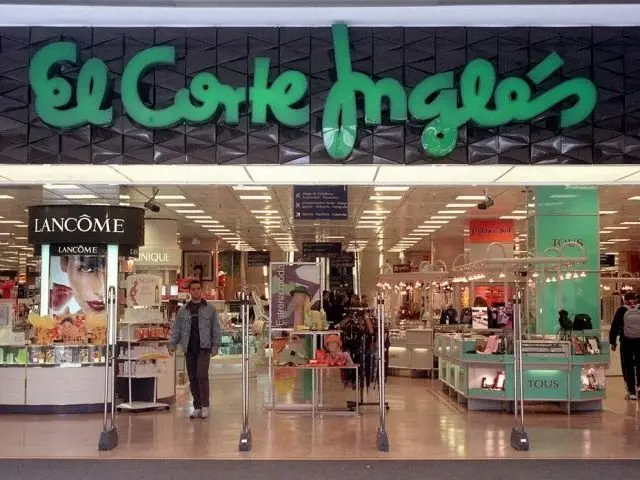 El Corte Ingl&eacute;s elimina puestos de trabajo. / Archivo