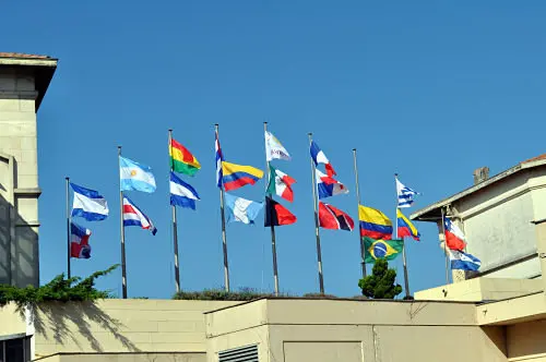 Banderas de los pa&iacute;ses latinoamericanos. /  Francisco Pu&ntilde;al