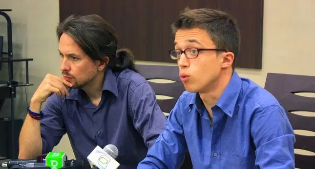 Pablo Iglesias e &Iacute;&ntilde;igo Errej&oacute;n.