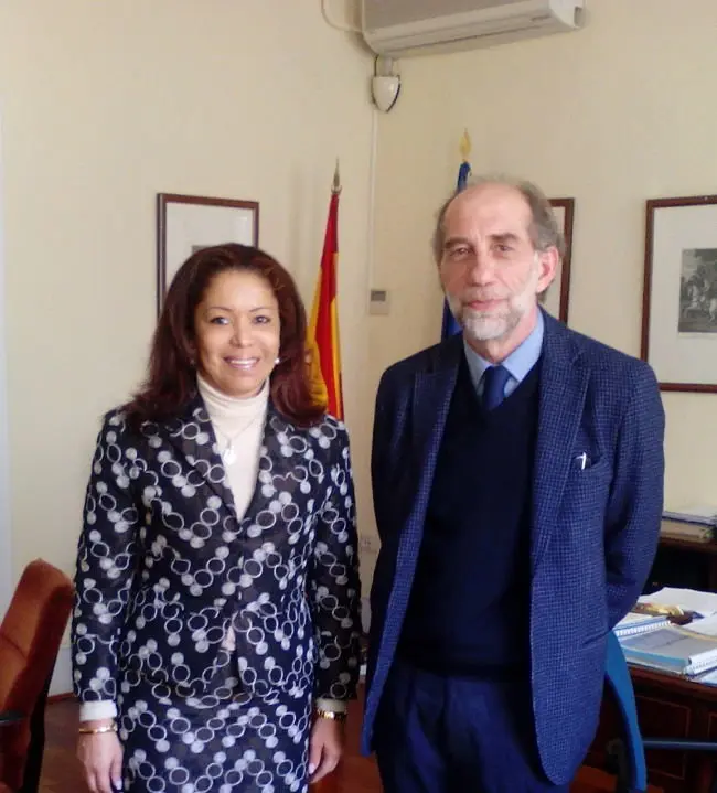 Claudia Mosquera, directora de AME en Espa&ntilde;a, y Pedro Colmenares Soto, subdirector general de Pol&iacute;tica Interior.