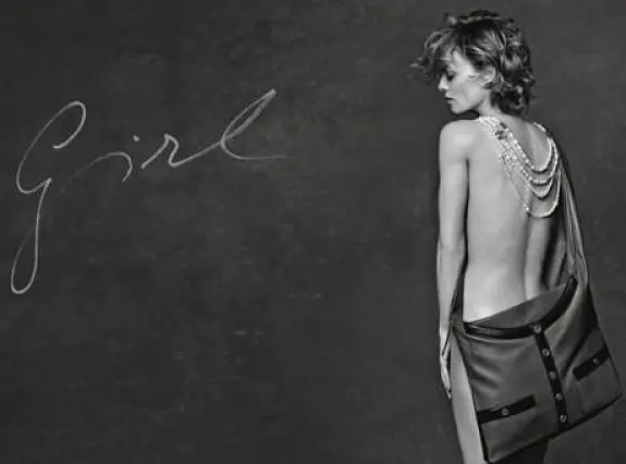 Vanessa Paradis posa desnuda para la nueva campa&ntilde;a de Chanel