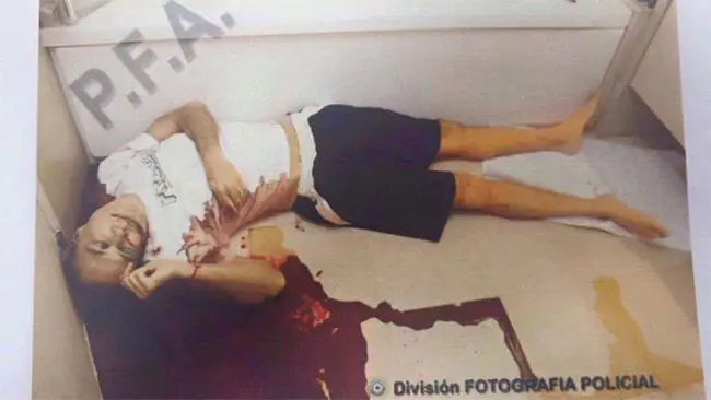 Imagen del fiscal Nisman muerto: &iquest;suicidio o asesinato?