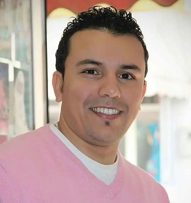 Hicham Charm. / Mundiario