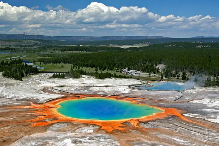 Grand Prismatic Spring. / Reiner Boehme