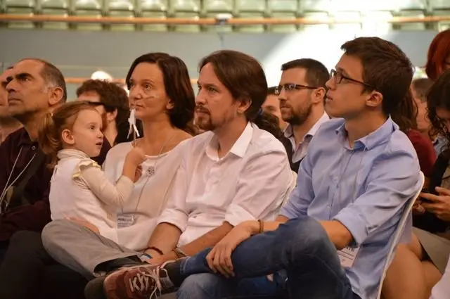 Carolina-Bensanta-Pablo-Iglesias-y-el-prometedor-I&ntilde;igo-Errej&oacute;n [640x480]