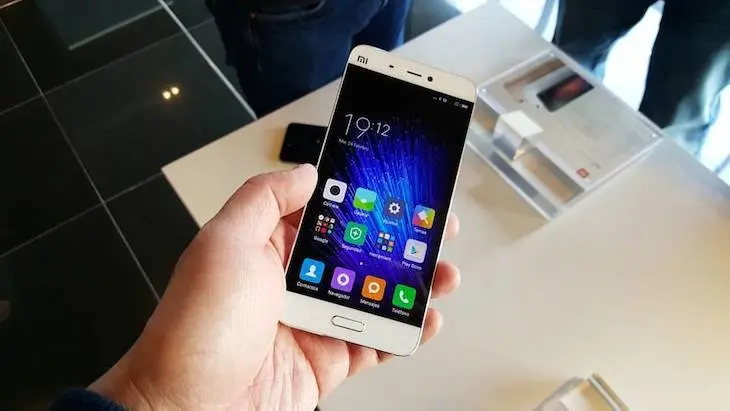 Xiaomi  Mi5.