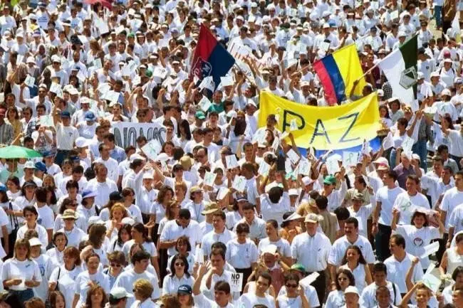 Concentraci&oacute;n por la paz en Colombia. / Twitter