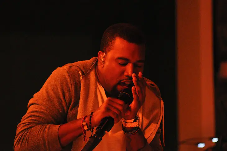 Kanye West durante un concierto. / RRSS